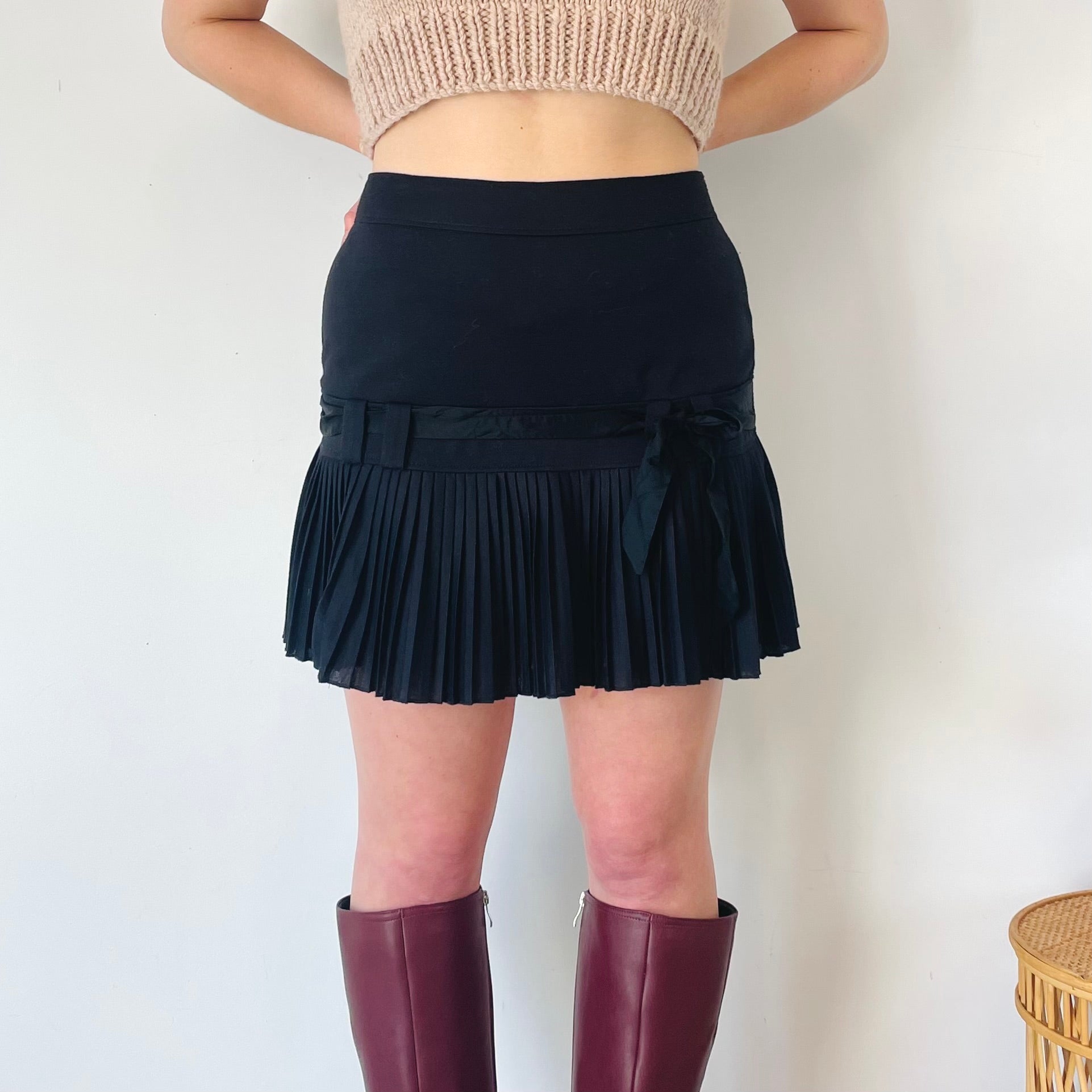 Y2K Pleated Mini (L)