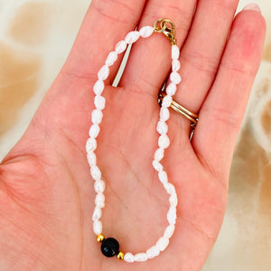 Freshwater Pearl Necklace and Bracelet Set